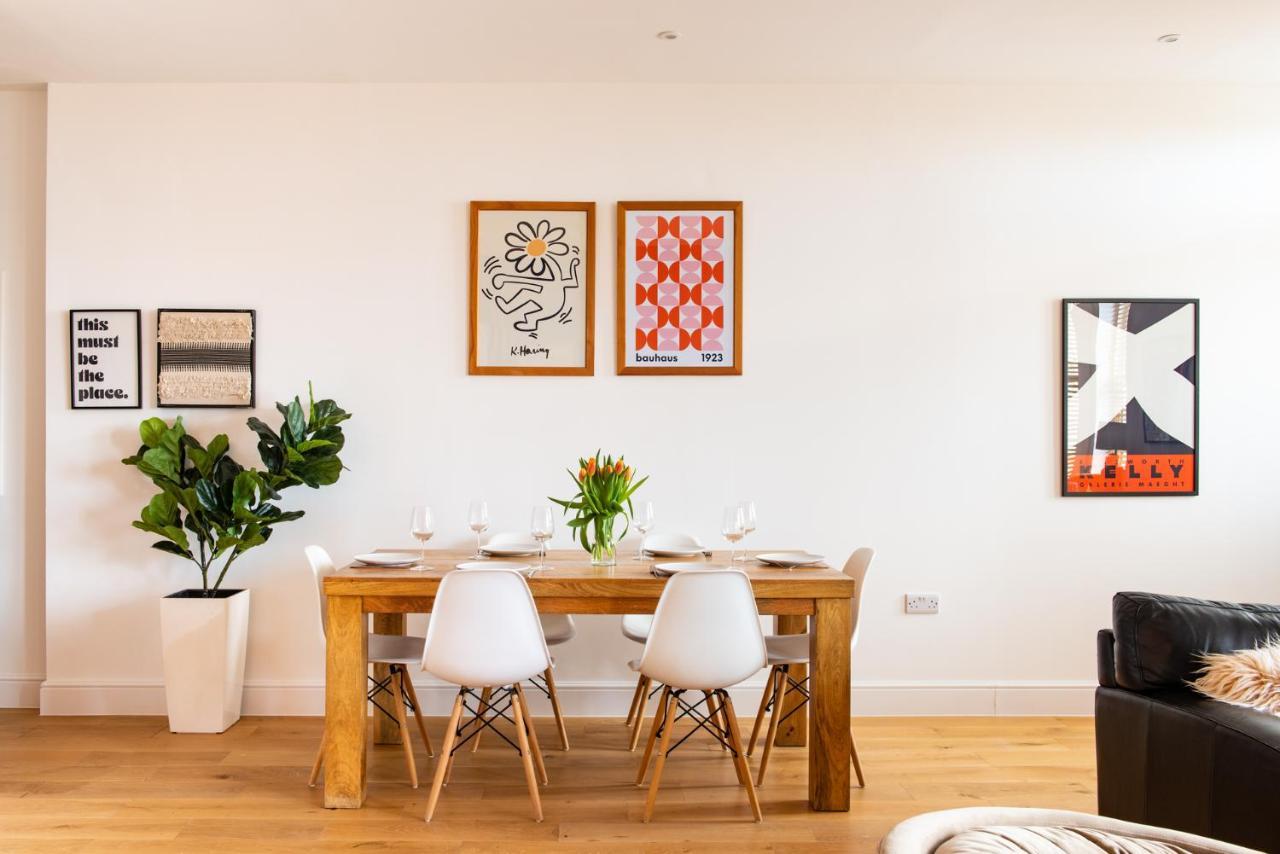 Stunning 2 Bed Apartment Sea Views And Parking Worthing Pokoj fotografie
