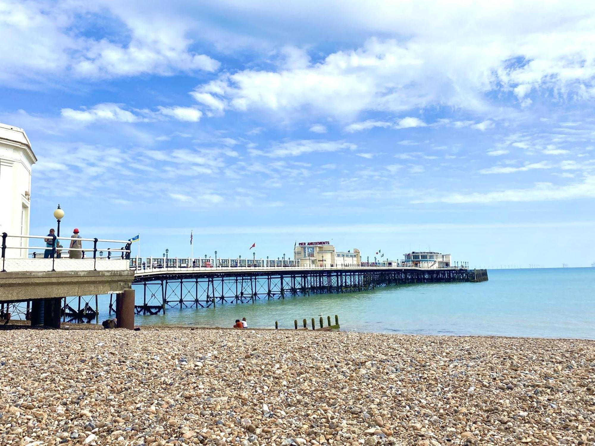 Stunning 2 Bed Apartment Sea Views And Parking Worthing Exteriér fotografie