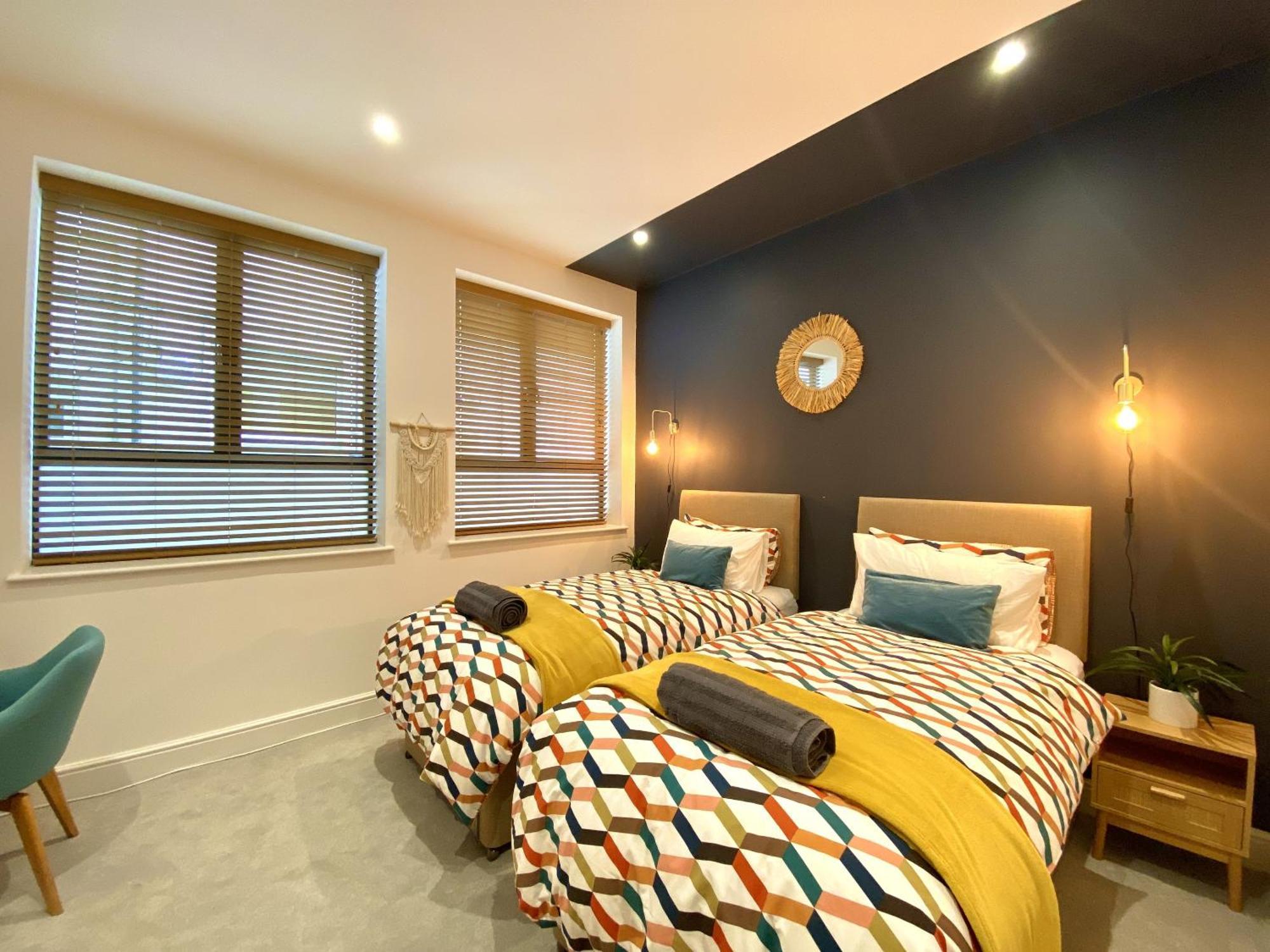Stunning 2 Bed Apartment Sea Views And Parking Worthing Exteriér fotografie